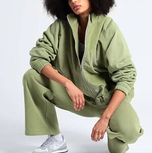 🏷️Nike Air Women's Corduroy Fleece Full-Zip Jacket  XL GREEN